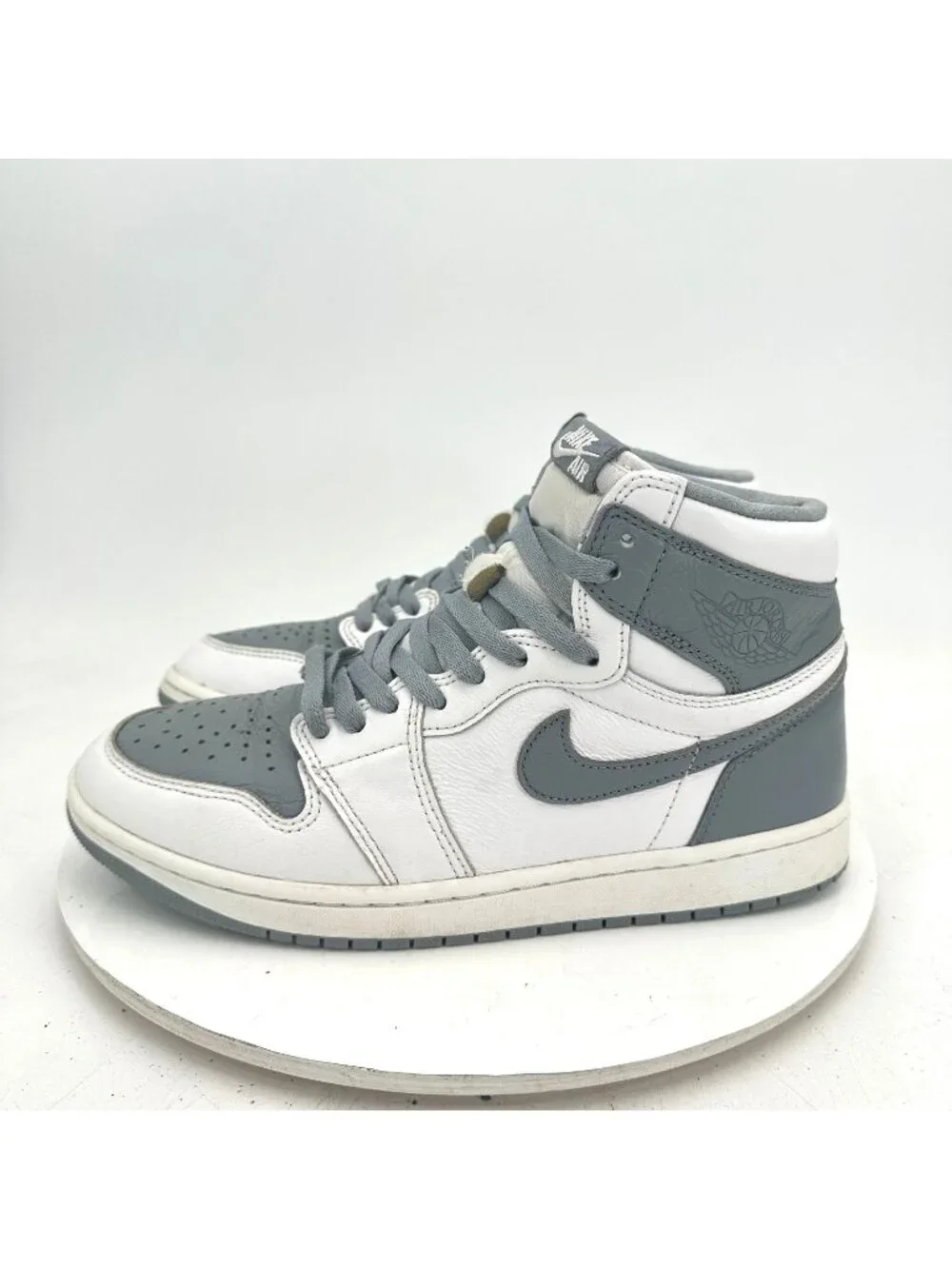 Nike Air Jordan 1 Retro High Men Size 9.5 555088-037 Stealth White Shoes